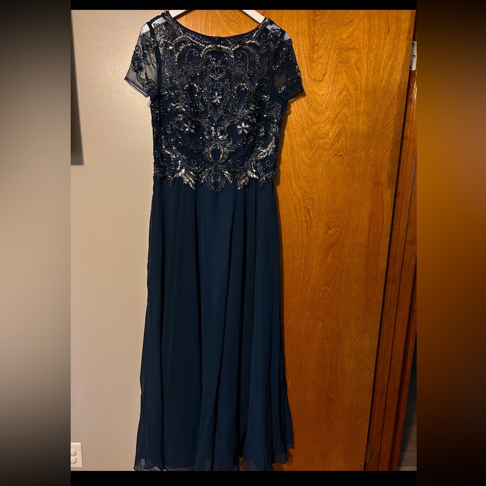Beautiful formal dress. XSCAPE. Worn as a mother of the groom dress!